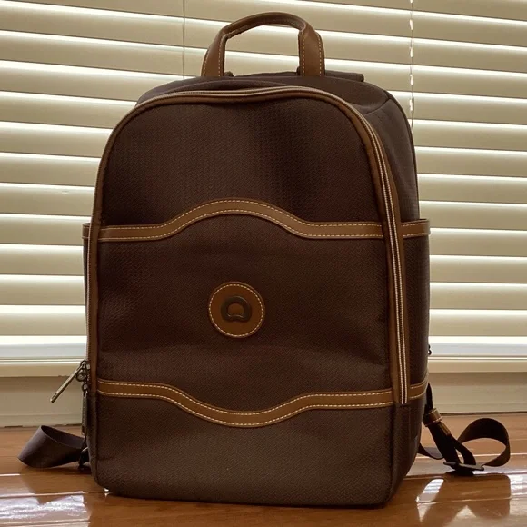 Beautiful Chocolate Chatelet Air 2 Backpack in Excellent Condition Delsey-Chatelet-Air-2_0-  main image 4